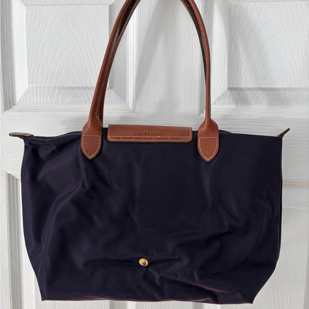 Longchamp Le Pliage Medium Shoulder Tote - Like New - Picture 2 of 9